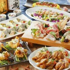 彩りの美しさや食感の違いを大切にした、野菜と鮮魚の新鮮サラダ