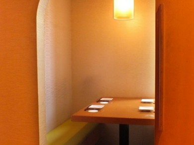 少人数2名用から大宴会40名向きの掘りごたつ個室まで完備