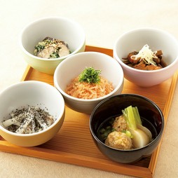 本日のおばんざい5種盛り合わせ