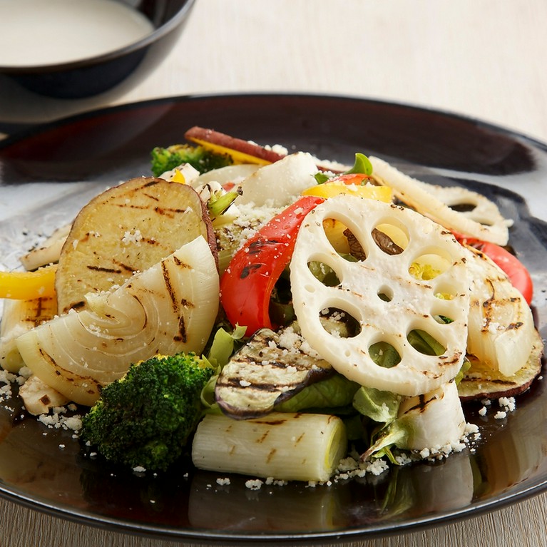 焼き野菜の京風シーザーサラダ　～聖護院蕪ドレッシング～