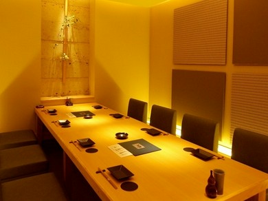 思う存分おしゃべりできる、完全個室の落ち着いた和の空間