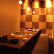 2名でもゆったり利用できる個室席をご用意。周りを気にせずくつろげるので、2人きりの特別な時間を満喫できます。