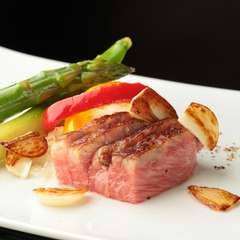 「A5」ランクの国産肉を使った『厳選黒毛和牛サーロインステーキ』