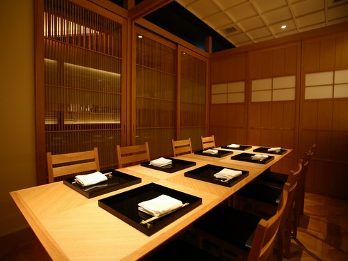 接待やデート、親族での集まりに使える落ち着いた佇まい