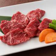 もも肉の中では「味が最も良い部位」ともいわれています。[わさび焼き／塩／タレでお好みを。]