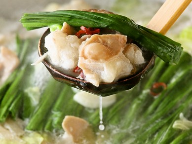 新鮮な牛もつを使った『芋蔵流 牛もつ鍋』!!