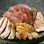 鹿児島のシンボルと呼ばれている桜島の溶岩石から作り出した特製プレートでアツアツのままご提供いたします。