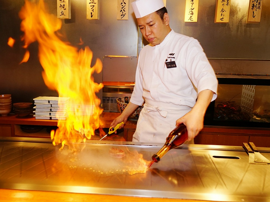 目の前にいるお客様一人ひとりに心を込めた料理を提供