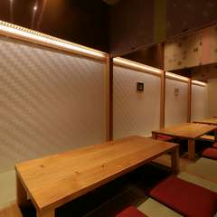 最大24名まで使える、掘りごたつの座敷席