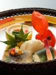 『源氏＜十一品＞』季節を感じる旬の食材を楽しむ