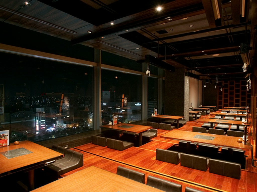 夜景を見ながらのデートもオススメです