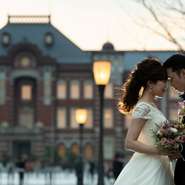 南仏の星付レストランのオーナーシェフが生み出す最高の料理は"ひらまつ"ならでは。
料理、サービス、スタイリッシュな空間を貸切プライベート感を大切に本物思考の大人花嫁のゲストのもてなしの満足度をUPする！
