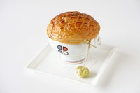 季節のランチコース　
前菜、魚料理または肉料理、デザート、食後のお飲み物