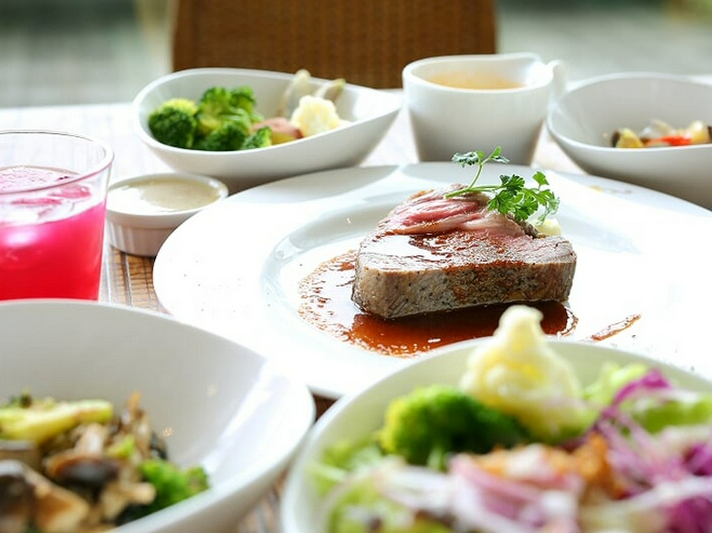 ちょっとおしゃれなデートを気軽に楽しめるお店