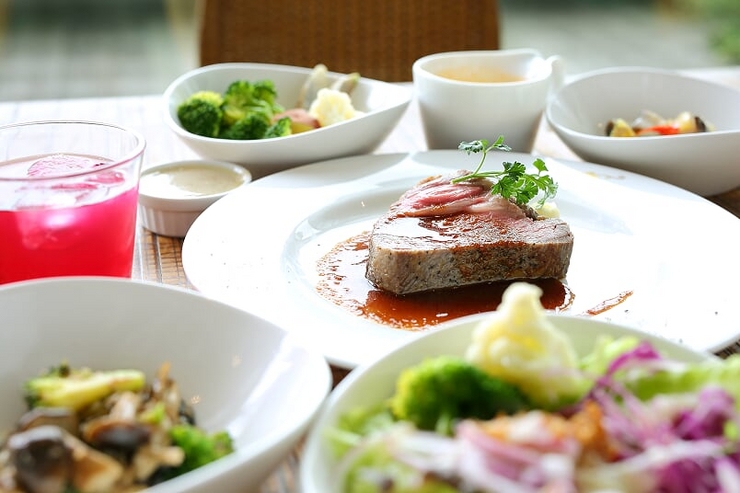 [Limited to women & weekdays Monday to Thursday] Great value girls' night out plan with 90 minutes of all-you-can-drink and 6 dishes + dessert ♪