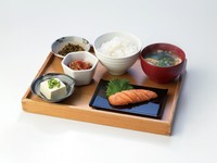 椒房庵のあごだしめんたいこを贅沢に味わえる御膳です。