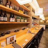 ランチでは三連羽釜で炊いた、炊き立てのごはんをおかわり自由に楽しめます。羽釜を目の前にして料理が出てくるまでが待ち遠しい気分に。どの料理もごはんとよく合い、美味しく食べられることを大切にしています。