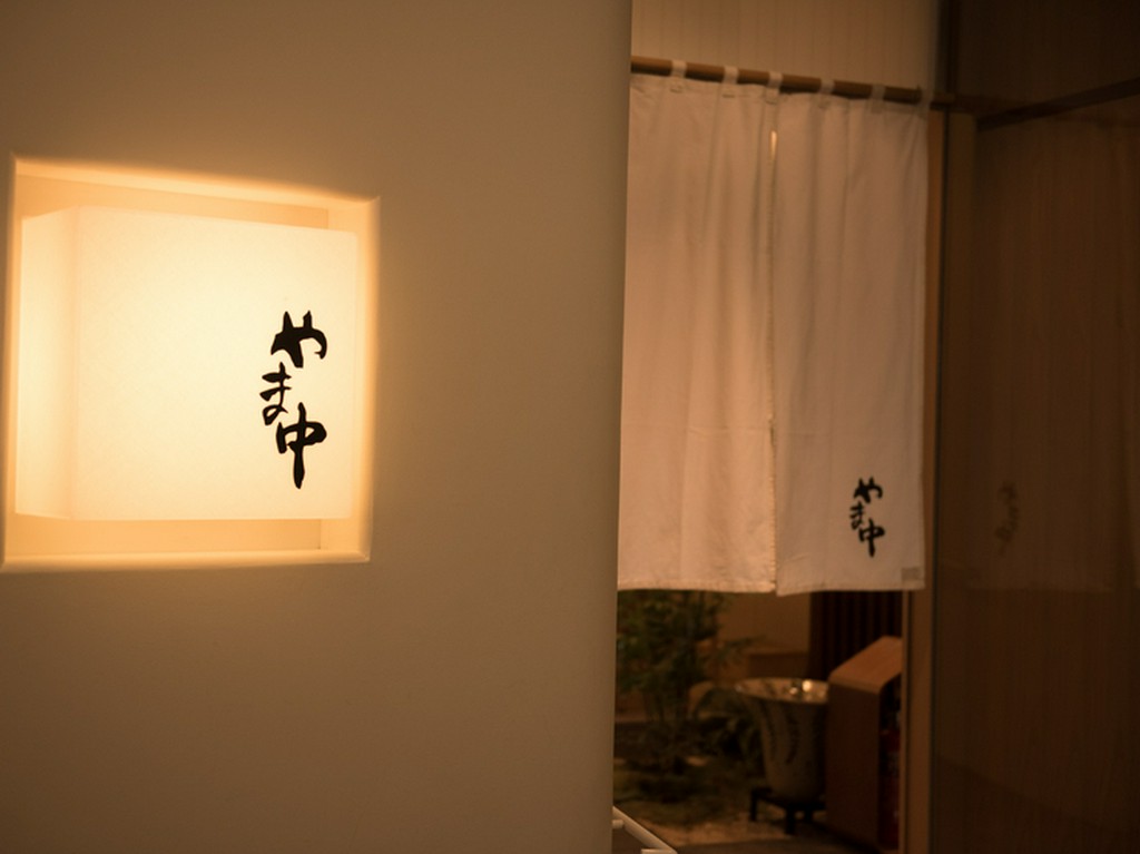 飲食フロアにありながら、どこか隠れ家的なたたずまいで落ち着く