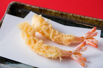 天ぷら専門店だから出せる渾身の一品『才巻エビ（車エビ）』