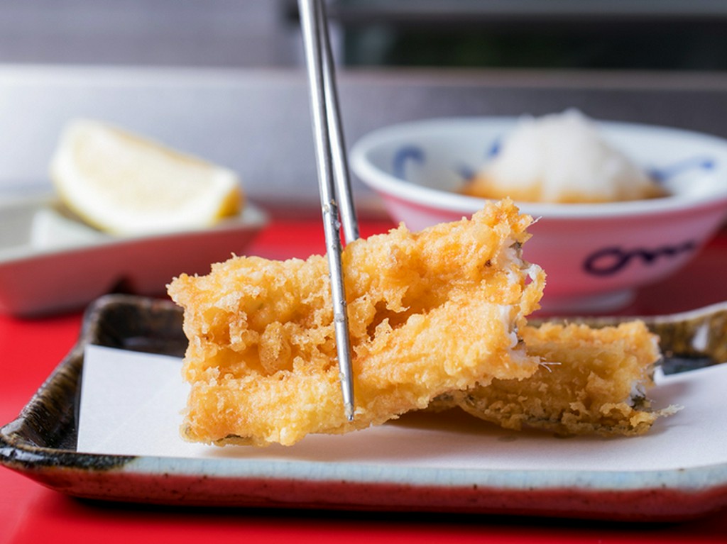 天ぷら職人の技が光る、研ぎたての衣で仕上げた『穴子』