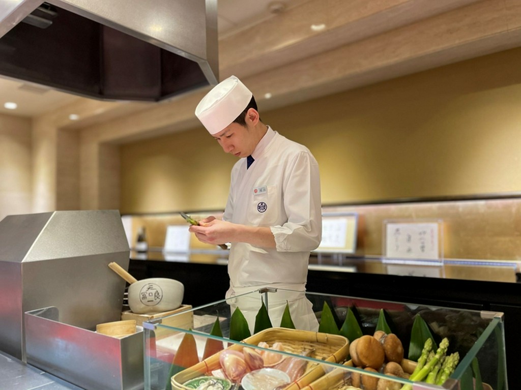 全ては天ぷらの為。妥協しない仕事と活気のある店づくり