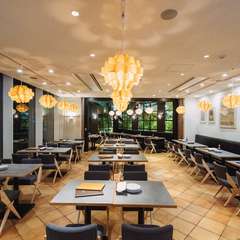 30人ぐらいのパーティは、仕切りを使って半個室スタイルで対応