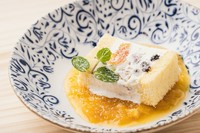 バスク風チーズケーキ 935円
ティラミス 770円
チョコレートのテリーヌ ジェラート添え 1,100円
旬の柑橘 カッサータ 880円
本日のジェラート 660円
アッフォガート 770円
ドルチェミスト 2,640円