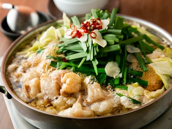 九州産のちょっぴり甘いしょう油ともつの相性がバツグン『もつ鍋（しょう油）』