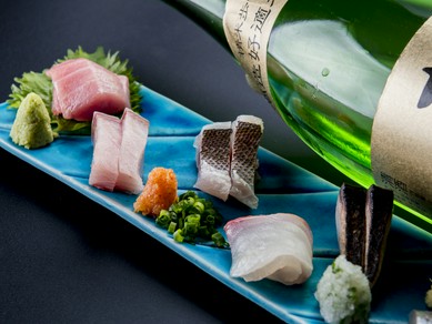 魚料理と合わせたい一本。オリジナル日本酒も用意