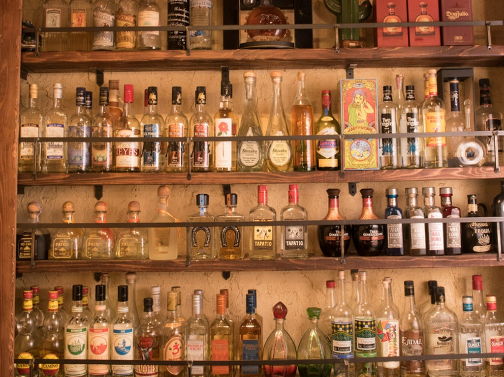 テキーラにビール、メキシコならではのドリンクで盛り上がる