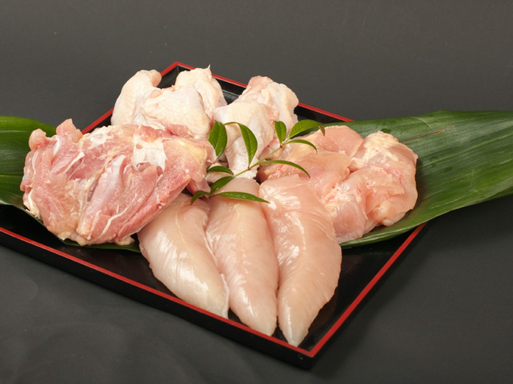 養鶏家たちの手で誠心誠意育て上げられた「鶏」