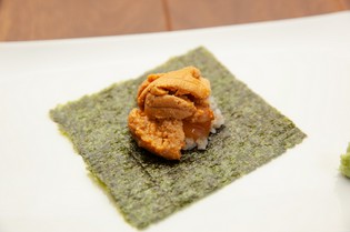 舌の上で調和を醸し出す『焼きうに』