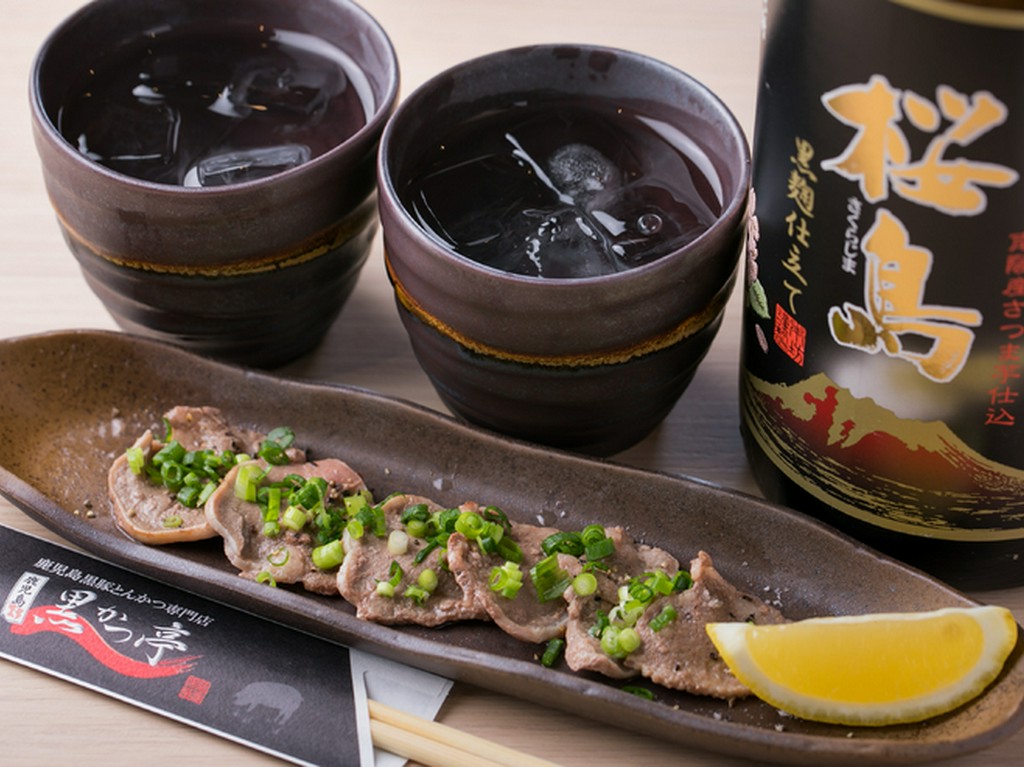 食事メインはもちろん、料理とお酒で一杯も楽しめる