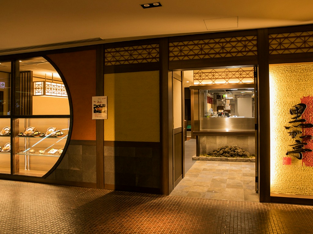 ランチはリーズナブルに。デートにも活躍