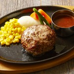 九州産和牛100％使用した、ジューシープレミアムハンバーグをデミグラスソースで!!絶品!!