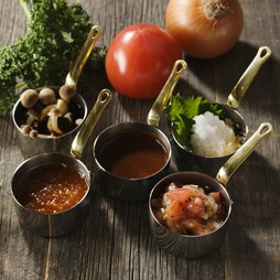 5つのソースから、自分好みを発見『ハンバーグ』