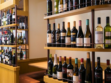 オリジナルワインをはじめ、充実したラインナップのワイン