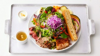 ごちそうサラダ