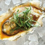 福岡名物「胡麻さば」を牡蠣にアレンジしました。