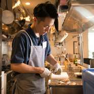 前菜やパスタでも「牡蠣」をテーマにした料理が多数。サービススタッフとも連携し味も微調整するなど、よりゲストのニーズに合った逸品を提供することを心掛けています。