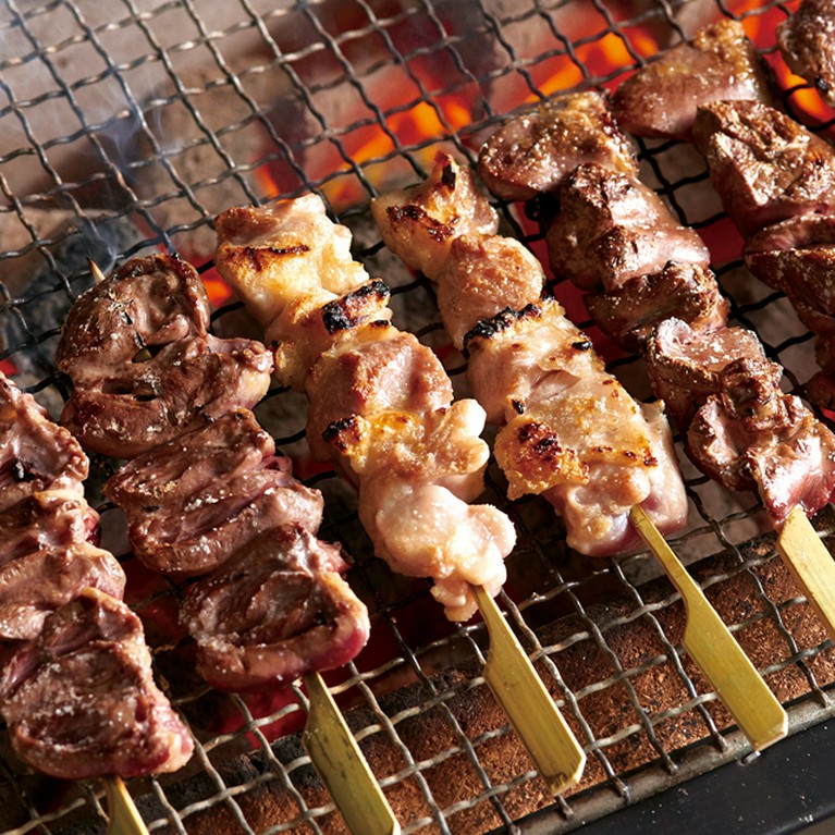 徳島県が誇る地鶏「阿波尾鶏」を使った『串焼き盛り合わせ』※1本より注文可能