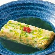 磯の香り漂う和風だし巻き。