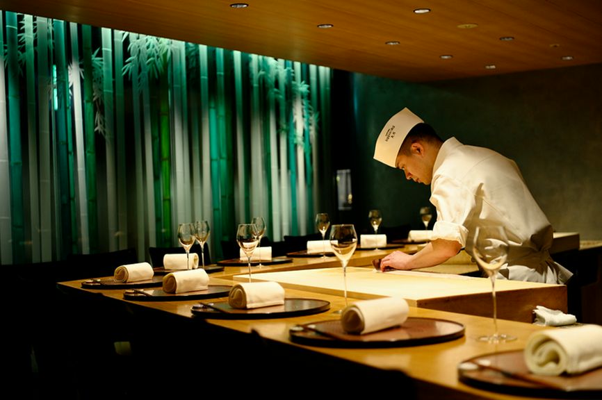 躍動感あふれる、究極の食空間