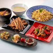 辛さが選べる自慢の麻婆豆腐や人気の炒飯など、前菜からデザートまでそろった人気のコース