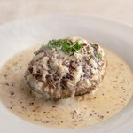 京白味噌と濃厚な生クリームにフランス産粒マスタードを効かせたConelオリジナルソース
