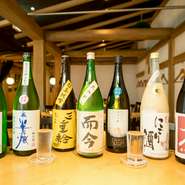 日本酒も三重の地酒にこだわって厳選されています。中には珍しい銘柄も。とにかく種類が豊富なので、何にしようか迷った方はスタッフに聞くとアドバイスしてくれるそうです。