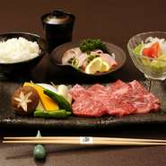 黒毛和牛焼肉・サラダ・コールドハム・野菜・赤出し・香の物