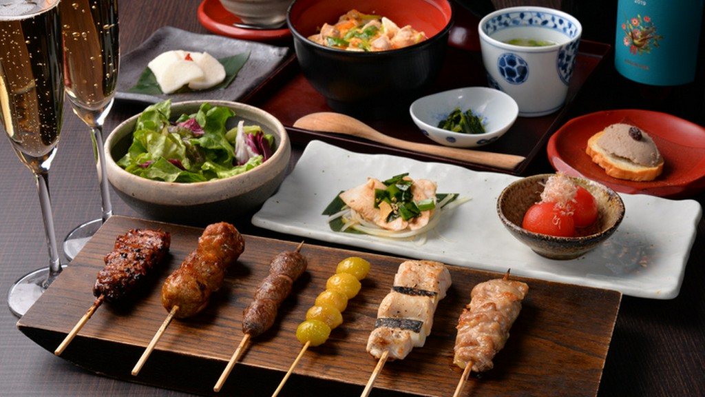 専属の焼師が、一串ごとに丁寧に火入れする『焼鳥各種』