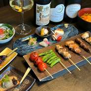 ※アレルギーや苦手な食材がありましたらご予約でお申し付けください
※キャンセルに関しては前日までにご連絡をお願い致します。それ以降はキャンセル代としてお料理代全額頂戴しますことご了承ください。
※個室ご希望のお客様は店舗まで直接ご連絡くださいませ。