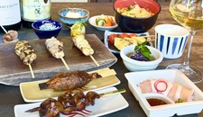 名物白レバー、鳥幸地鶏をはじめとした串10種に逸品等を堪能できる贅沢なコースをご用意しております。
